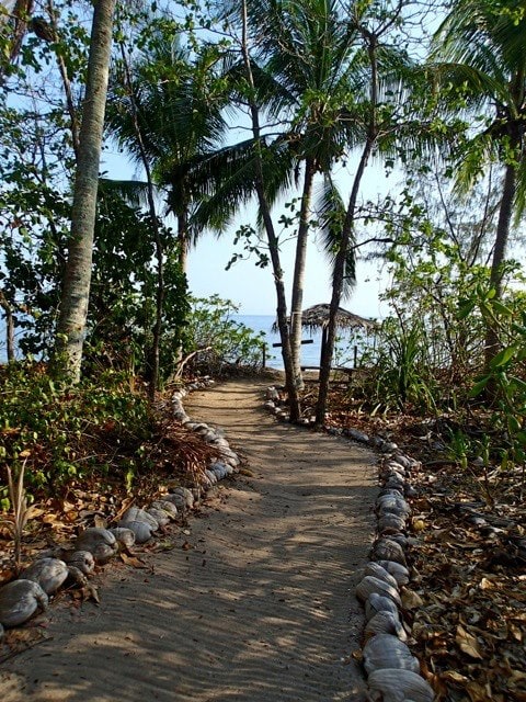 16 Island Heritage Walk